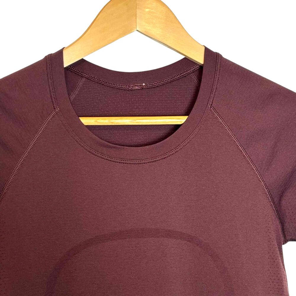 Lululemon Swiftly Tech Short Sleeve 2.0 Cassis - Picture 6 of 9